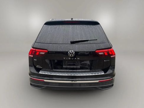 Used 2022 Volkswagen Tiguan SE w/ Panoramic Sunroof Package AWD/4WD image 6