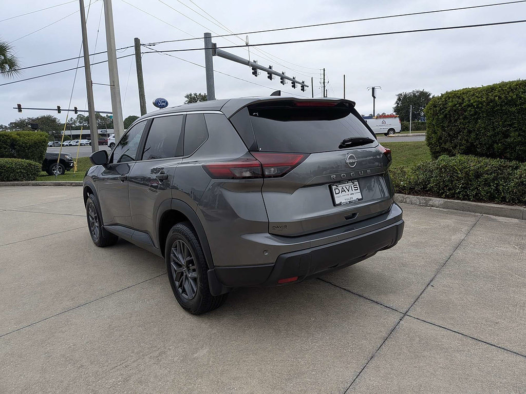 Used 2025 Nissan Rogue S FWD image 6