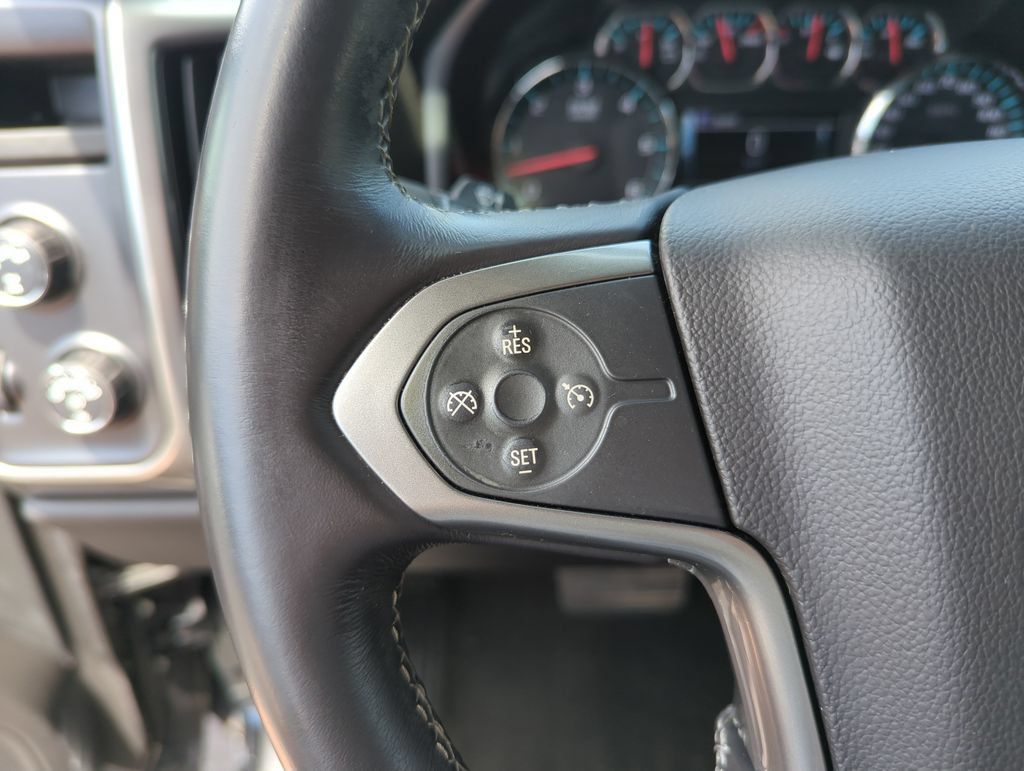 Used 2018 Chevrolet Silverado 1500 LT w/ All Star Edition AWD/4WD image 22