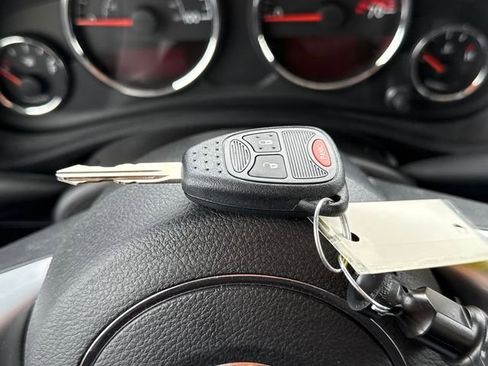 Used 2015 Jeep Wrangler Unlimited Rubicon AWD/4WD image 30