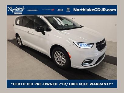 Used 2024 Chrysler Pacifica Touring