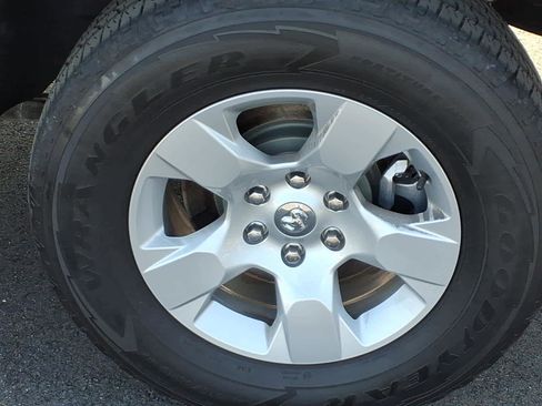 Used 2023 RAM 1500 Big Horn AWD/4WD image 9