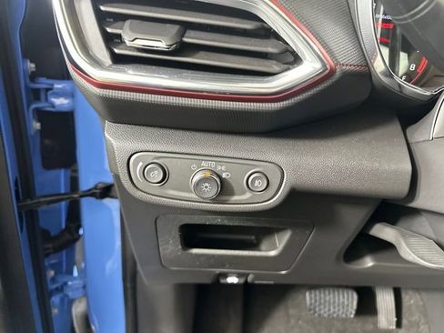 Used 2023 Chevrolet TrailBlazer RS w/ Sun and Liftgate Package image 18