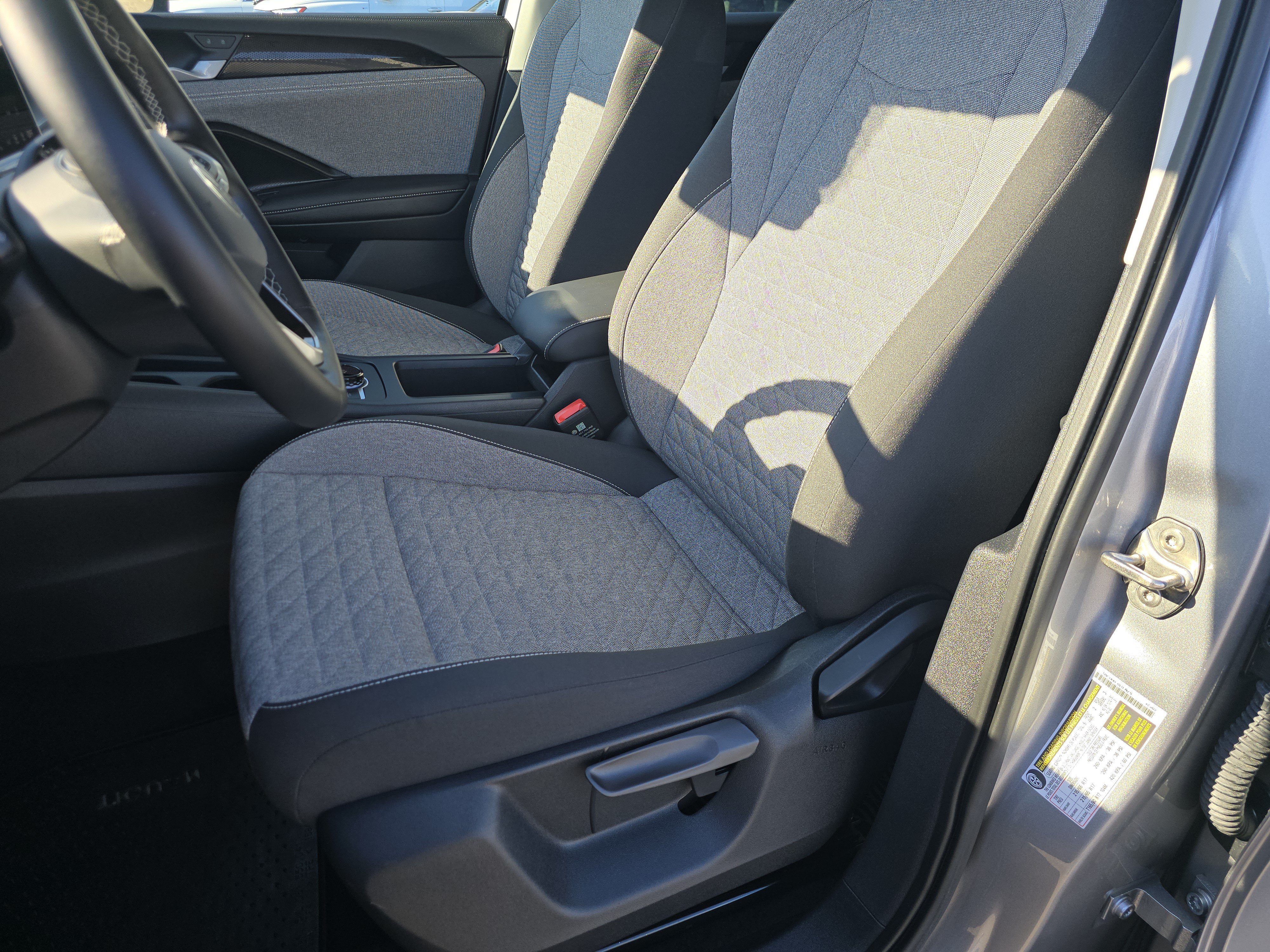 Certified 2025 Volkswagen Tiguan S AWD/4WD image 20