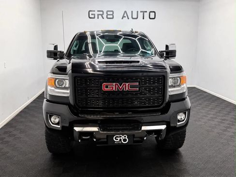 Used 2017 GMC Sierra 2500 Denali w/ Duramax Plus Package AWD/4WD image 2