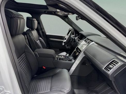 New 2026 Land Rover Discovery Dynamic SE AWD/4WD image 18