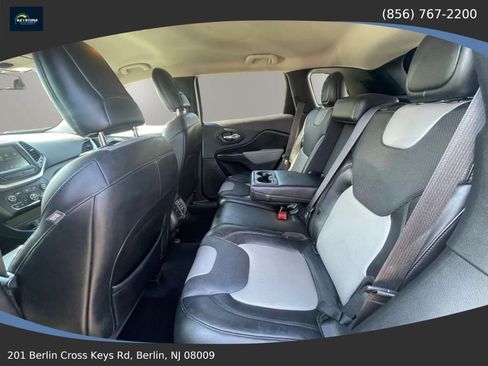 Used 2014 Jeep Cherokee Limited w/ Luxury Group image 31