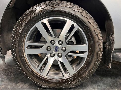 Used 2024 Ford Expedition XLT image 37