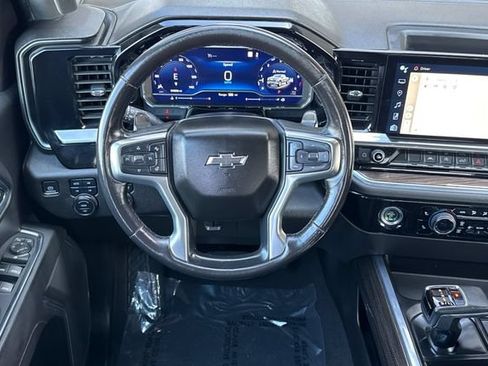 Used 2022 Chevrolet Silverado 1500 RST AWD/4WD image 16