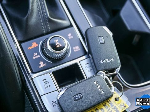 Used 2022 Kia Telluride S image 24