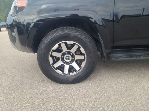 Used 2024 Toyota 4Runner TRD Off-Road Premium image 25
