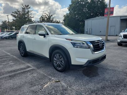 Certified 2024 Nissan Pathfinder SV