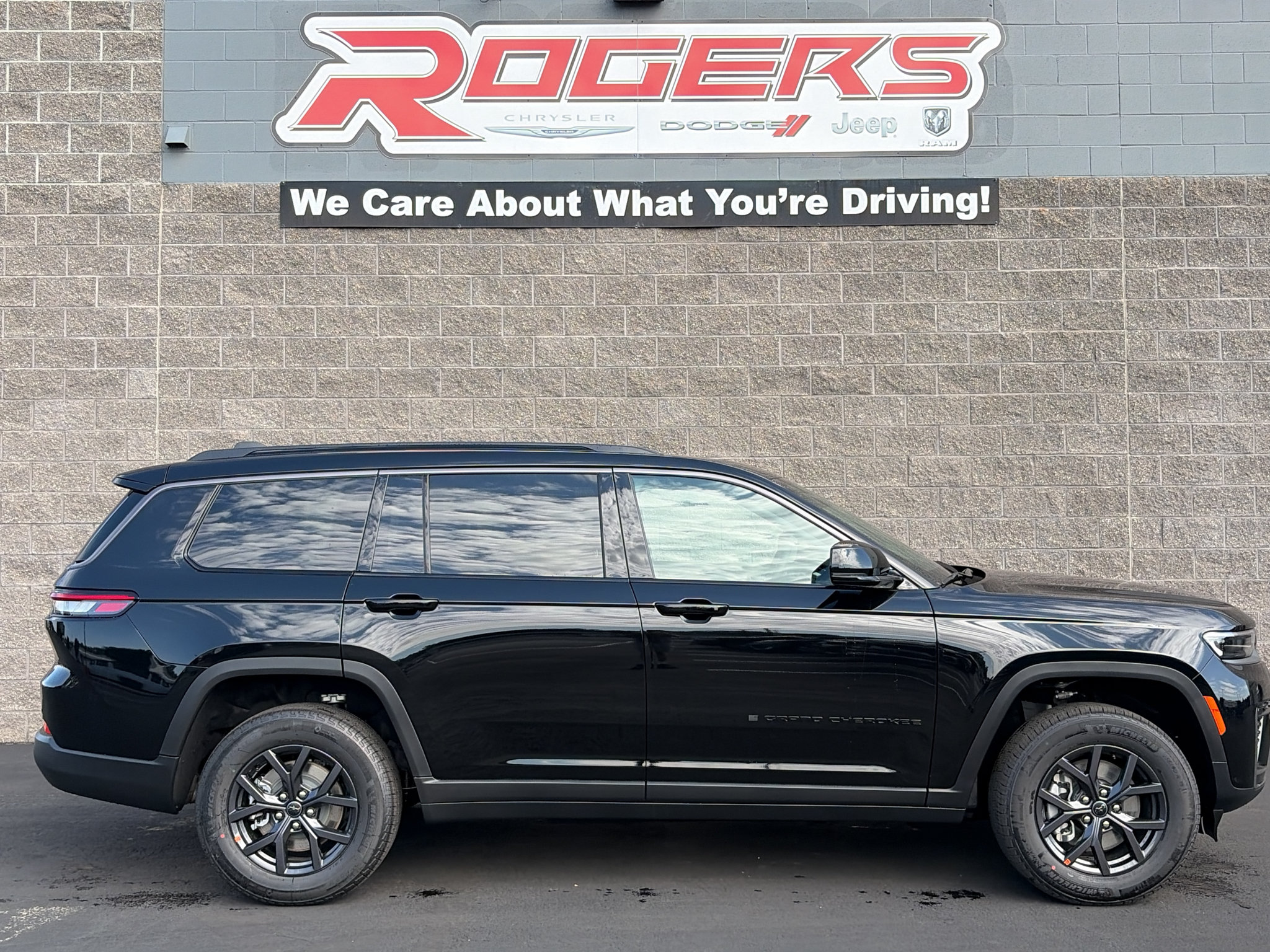 New 2027 Jeep Grand Cherokee L 4WD image 4