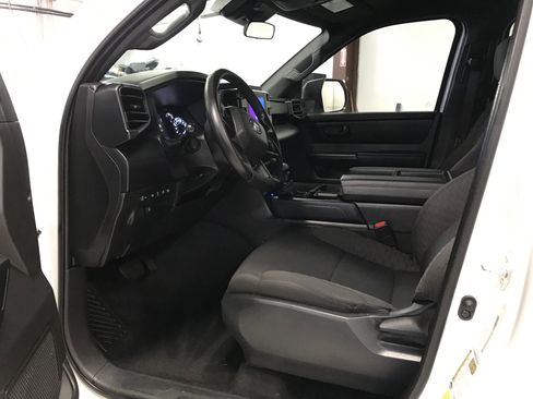 Used 2025 Toyota Tundra SR w/ SR Tow Package image 8
