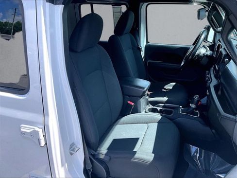 Used 2021 Jeep Wrangler Unlimited Sport AWD/4WD image 9