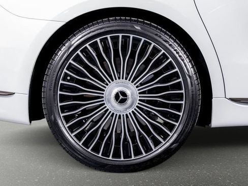 Used 2025 Mercedes-Benz Maybach S 680 4MATIC image 14