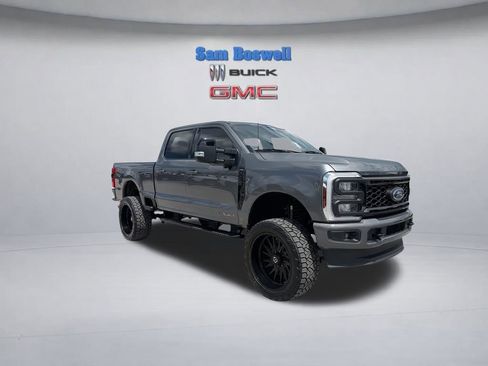 Used 2024 Ford F250 Lariat w/ Sport Appearance Package AWD/4WD image 2