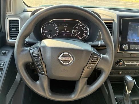 Certified 2023 Nissan Frontier SV w/ Technology Package AWD/4WD image 16