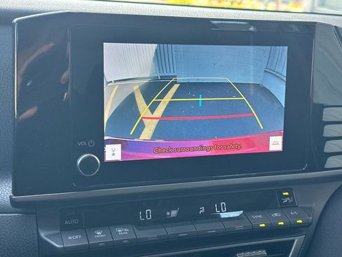 Used 2025 Toyota Camry LE image 17