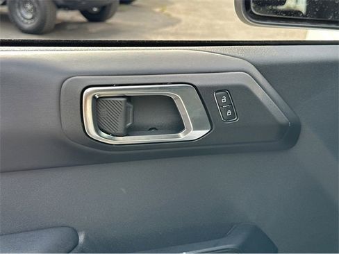 New 2025 Ford Bronco Outer Banks w/ Sasquatch Package image 37