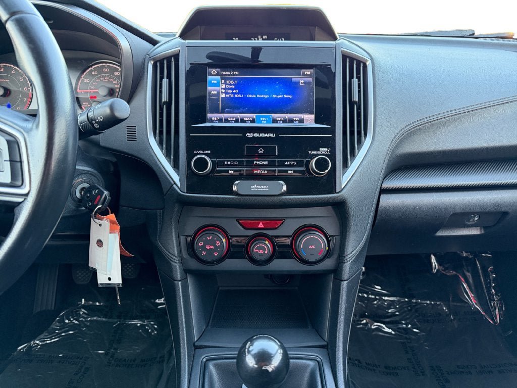 Used 2018 Subaru Crosstrek 2.0i Premium AWD/4WD image 12