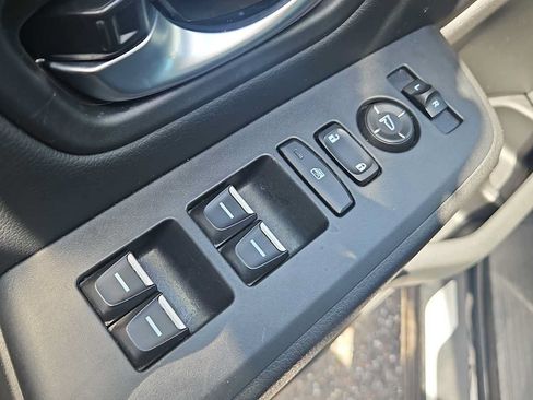 Used 2024 Honda Pilot Touring image 15