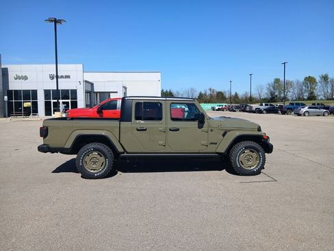 New 2026 Jeep Gladiator Willys image 9