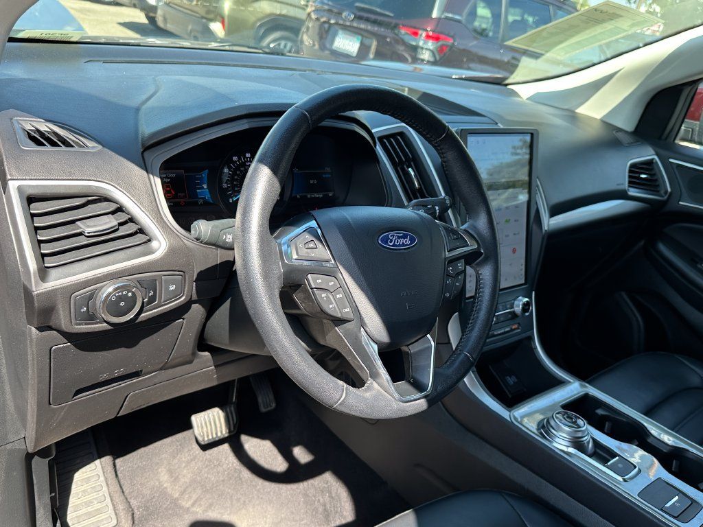 Used 2024 Ford Edge SEL AWD/4WD image 17