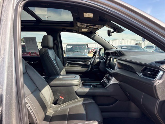 Used 2021 GMC Yukon Denali w/ Denali Premium Package AWD/4WD image 24
