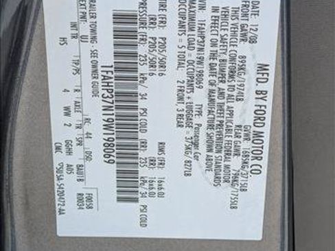 Used 2009 Ford Focus SEL FWD image 25