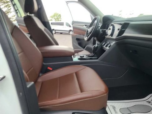 Used 2023 Volkswagen Atlas SE w/ Black Wheel Package AWD/4WD image 18