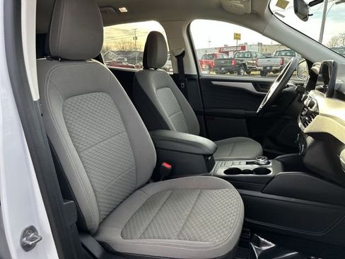 Used 2022 Ford Escape SE w/ SE Sport Appearance Package image 26