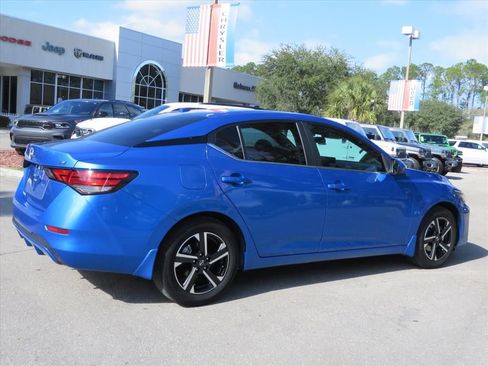 Used 2024 Nissan Sentra SV image 6