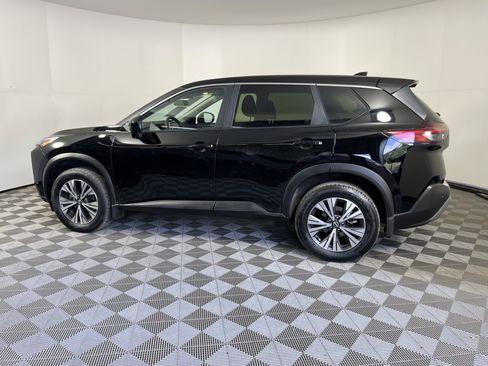 Used 2023 Nissan Rogue SV AWD/4WD image 2