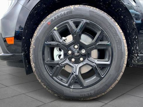New 2026 Ford Maverick Lobo AWD/4WD image 8