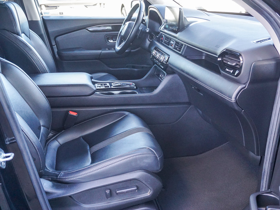 Used 2025 Honda Pilot EX-L image 13