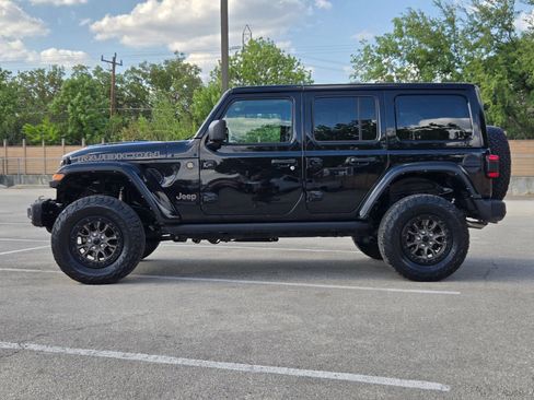 Used 2022 Jeep Wrangler Unlimited Rubicon AWD/4WD image 7