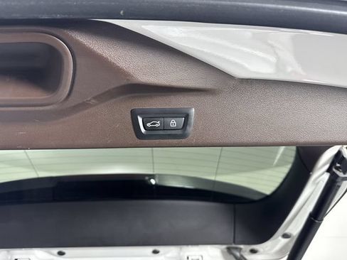 Used 2019 BMW X5 xDrive40i w/ M Sport Package AWD/4WD image 35