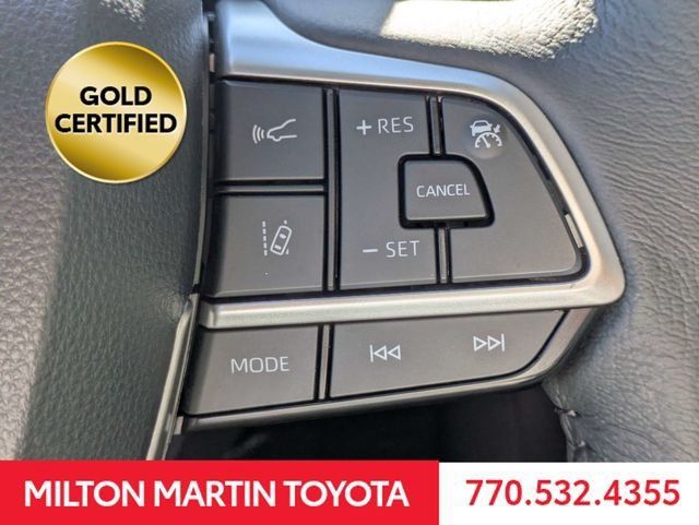 Certified 2026 Toyota Sienna XLE FWD image 28