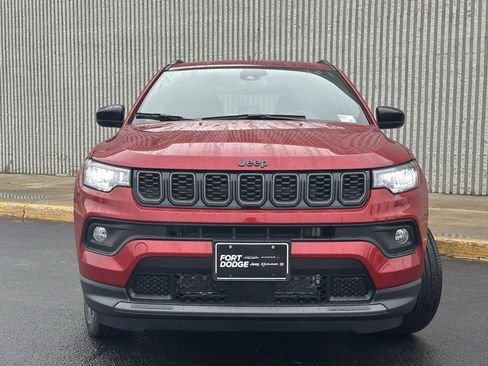 New 2026 Jeep Compass Latitude image 7