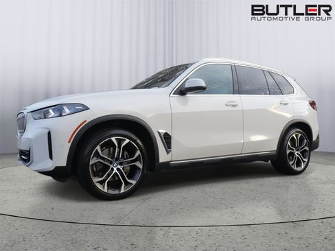 Certified 2024 BMW X5 xDrive40i w/ Premium Package image 51