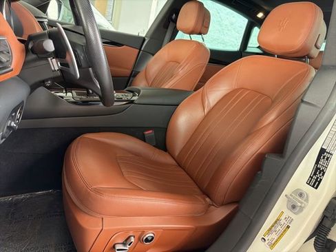 Certified 2023 Maserati Levante GT AWD/4WD image 15