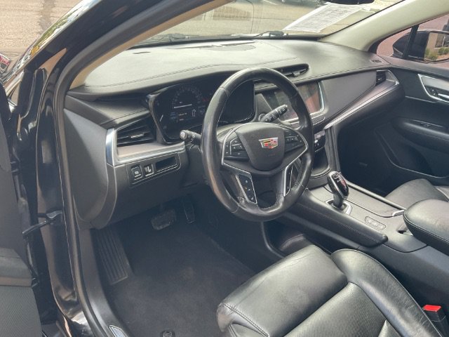 Used 2017 Cadillac XT5 Luxury w/ Driver Awareness Package AWD/4WD image 20