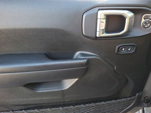 Used 2021 Jeep Gladiator Rubicon w/ LED Lighting Group image 16