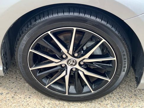 Used 2022 Toyota Camry SE FWD image 13
