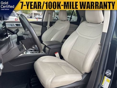Used 2022 Ford Explorer Platinum w/ Class IV Trailer Tow Package AWD/4WD image 20