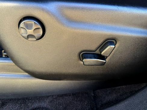 Used 2019 Dodge Durango GT image 17