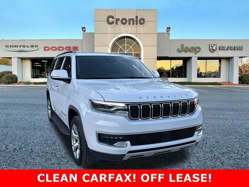 Used 2022 Jeep Wagoneer Series II image 1