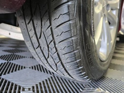 Used 2016 Chrysler 200 Limited image 34