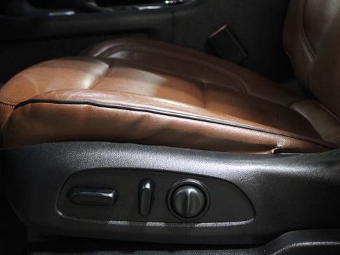 Used 2018 Chevrolet Traverse High Country image 21